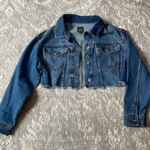Cropped jeans jacket in perfect condition